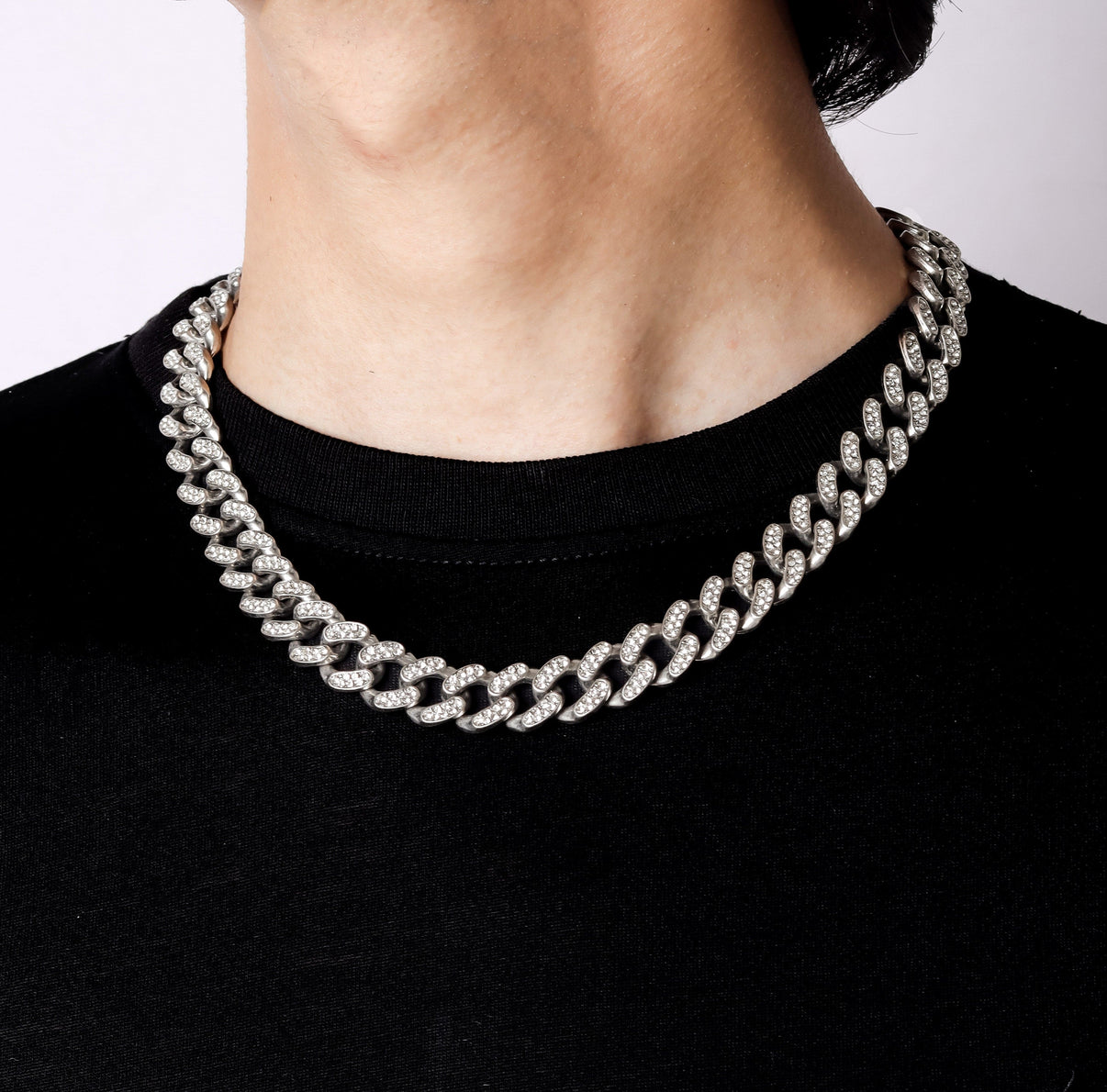 Silver Cuban Chain for Men in Pakistan